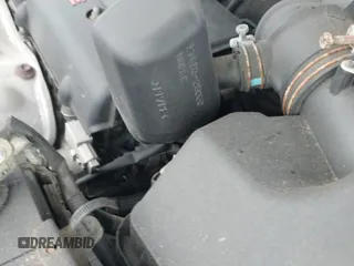 2006 Toyota RAV4 Sport z VIN JTMBD32V066003722, wystawiony jako IAAI lot #43381828 z przebiegiem 166 155 mil mil oraz . Historia ofert i sprzedaży dostępna na DreamBid. Obrazek 20.