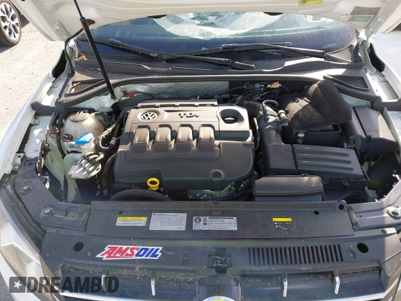 2015 Volkswagen Passat 2.0L TDI SEL Premium with VIN 1VWCV7A32FC057871, listed as a IAAI auction lot 41833501 with 151,754 mi miles. Bid and sale history available at carsss.com. Image 10.