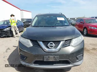 2016 Nissan Rogue SV with VIN KNMAT2MT9GP656436, listed as a IAAI auction lot 41902170 with 117,873 mi miles and . Bid and sale history available at carsss.com. Image 12.