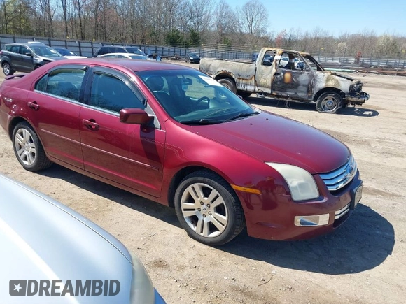 2007 Ford Fusion SEL with VIN 3FAHP02117R270682, listed as a IAAI auction lot 41846533 with 232,572 mi miles. Bid and sale history available at carsss.com. Image 1.