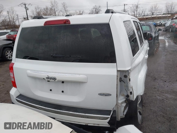 2016 Jeep Patriot Latitude with VIN 1C4NJPFAXGD749306, listed as a IAAI auction lot 41474439 with 94,767 mi miles and . Bid and sale history available at DreamBid. Image 17.