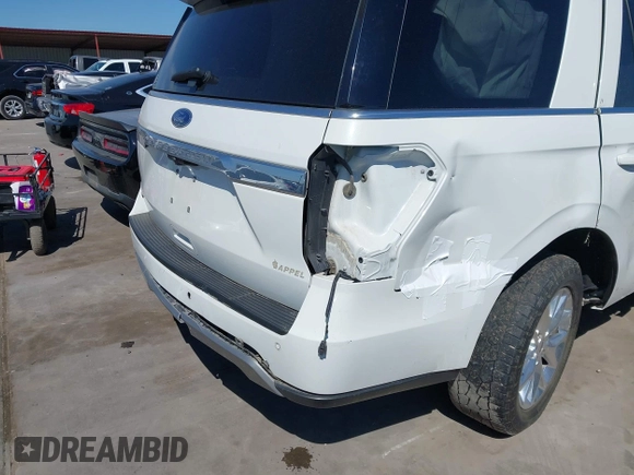 2021 Ford Expedition XLT z VIN 1FMJU1HT6MEA89025, wystawiony jako IAAI lot #42232063 z przebiegiem 46 854 mil mil oraz . Historia ofert i sprzedaży dostępna na DreamBid. Obrazek 18.