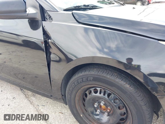 2014 Chevrolet Cruze LS with VIN 1G1PA5SH8E7267065, listed as a IAAI auction lot 42509912 with 85,646 mi miles and . Bid and sale history available at DreamBid. Image 6.