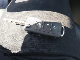2015 Volkswagen Jetta SE с VIN 3VWD07AJ0FM262590, выставлен на аукционе IAAI как лот 42159928 с пробегом 110 895 миль миль и . История ставок и продаж доступна на DreamBid. Изображение 11.
