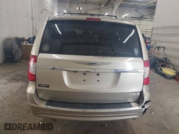 2014 Chrysler Town & Country Touring with VIN 2C4RC1BG0ER259311, listed as a Copart auction lot 51787275 with 152,249 mi miles and Salvage Title. Bid and sale history available at carsss.com. Image 6.