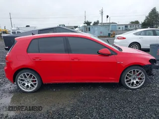 2017 Volkswagen GTI S z VIN 3VW5T7AU9HM030871, wystawiony jako IAAI lot #41825773 z przebiegiem 81 672 mil mil oraz . Historia ofert i sprzedaży dostępna na DreamBid. Obrazek 13.