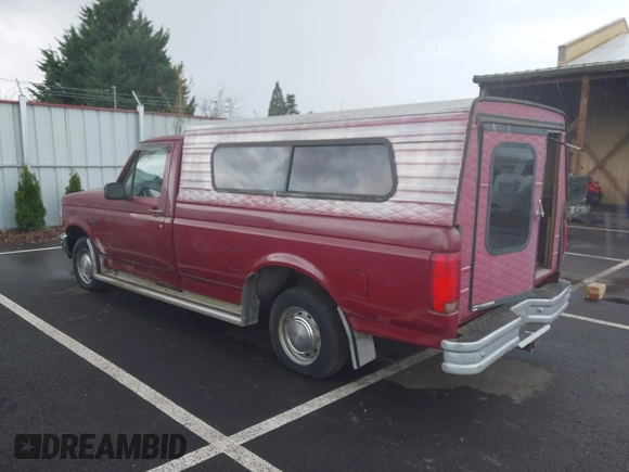 1992 Ford F-150 with VIN 2FTDF15Y9NCA28805, listed as a IAAI auction lot 41911667 with 1 mi miles. Bid and sale history available at carsss.com. Image 3.