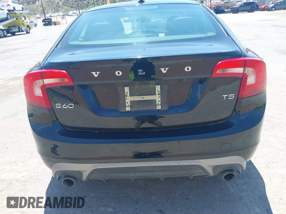 2018 Volvo S60 Dynamic with VIN YV126MFL9J2456143, listed as a IAAI auction lot 41309128 with 28,783 mi miles. Bid and sale history available at carsss.com. Image 6.