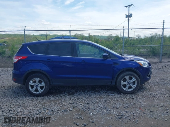 2016 Ford Escape SE z VIN 1FMCU9G97GUA82186, wystawiony jako IAAI lot #42204318 z przebiegiem 111 982 mil mil oraz . Historia ofert i sprzedaży dostępna na DreamBid. Obrazek 13.