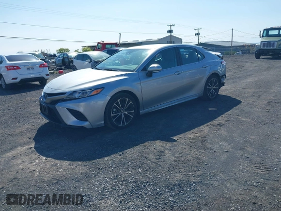 2020 Toyota Camry SE z VIN 4T1M11AK7LU993039, wystawiony jako IAAI lot #41492895 z przebiegiem 32 498 mil mil oraz . Historia ofert i sprzedaży dostępna na DreamBid. Obrazek 18.