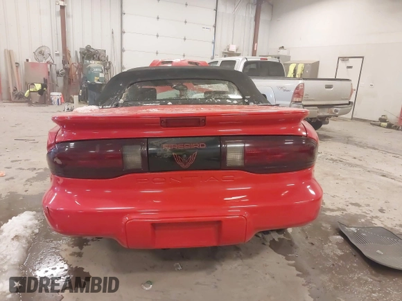 1997 Pontiac Firebird Firebird with VIN 2G2FS32K0V2225422, listed as a IAAI auction lot 41360837 with Not provided miles and . Bid and sale history available at DreamBid. Image 16.