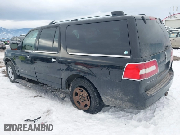 2008 Lincoln Navigator with VIN 5LMFL28578LJ13945, listed as a IAAI auction lot 41472804 with 166,725 mi miles and . Bid and sale history available at DreamBid. Image 3.