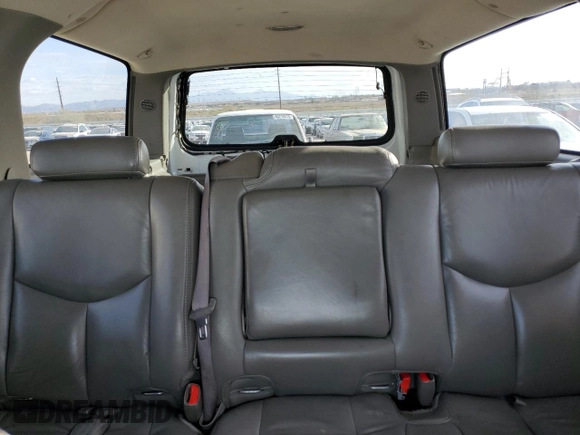 2006 Chevrolet Suburban LT with VIN 3GNEC16Z06G115945, listed as a Copart auction lot 44770155 with 197,979 mi miles and Salvage Title. Bid and sale history available at carsss.com. Image 10.