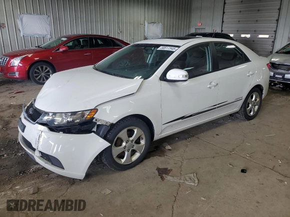 2010 Kia Forte EX z VIN KNAFU4A27A5230657, wystawiony jako Copart lot #58817345 z przebiegiem 63 949 mil mil oraz Nie do naprawy • Non repairable. Historia ofert i sprzedaży dostępna na DreamBid. Obrazek 1.
