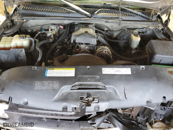 2000 Chevrolet Silverado 1500 LS with VIN 1GCEK14T9YE121960, listed as a Copart auction lot 88673705 with 253,655 mi miles and Salvage Title. Bid and sale history available at carsss.com. Image 12.