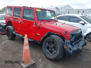 2014 Jeep Wrangler Unlimited Sahara z VIN 1C4BJWEG7EL245656, wystawiony jako IAAI lot #42362956 z przebiegiem 129 092 mil mil oraz . Historia ofert i sprzedaży dostępna na DreamBid. Obrazek 1.