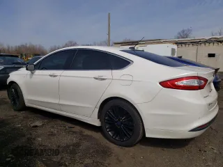 2014 Ford Fusion SE with VIN 1FA6P0HD2E5375238, listed as a Copart auction lot 52496265 with 111,476 mi miles and Salvage Title. Bid and sale history available at carsss.com. Image 2.