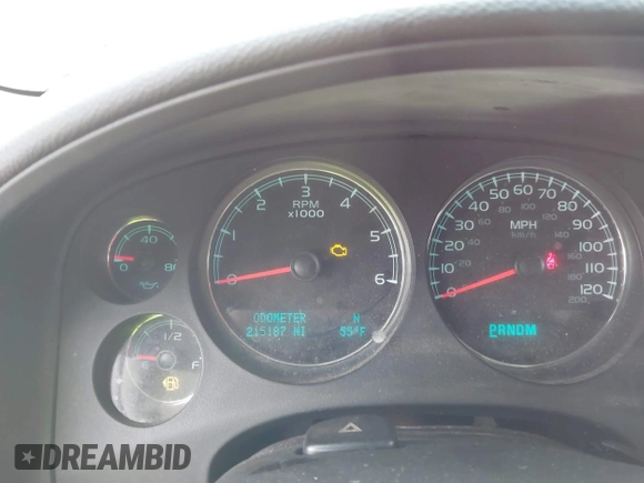 2010 Chevrolet Suburban Commercial with VIN 1GNUKHE38AR190423, listed as a IAAI auction lot 41361377 with 215,187 mi miles and . Bid and sale history available at DreamBid. Image 7.