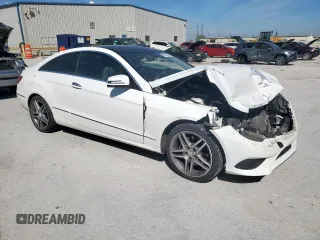 2014 Mercedes-Benz E 350 z VIN WDDKJ5KB8EF251361, wystawiony jako Copart lot #50273295 z przebiegiem 99 578 mil mil oraz Czysty tytuł • Clean title. Historia ofert i sprzedaży dostępna na DreamBid. Obrazek 5.