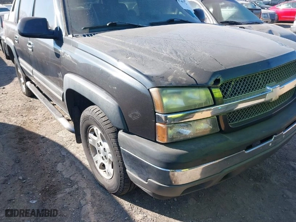 2005 Chevrolet Avalanche Z71 with VIN 3GNEK12Z35G272098, listed as a IAAI auction lot 41389396 with 298,490 mi miles. Bid and sale history available at carsss.com. Image 6.