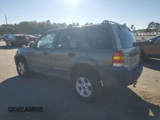 2005 Ford Escape XLT with VIN 1FMCU93105KA96729, listed as a Copart auction lot 75553354 with 220,081 mi miles and Salvage Title. Bid and sale history available at carsss.com. Image 2.