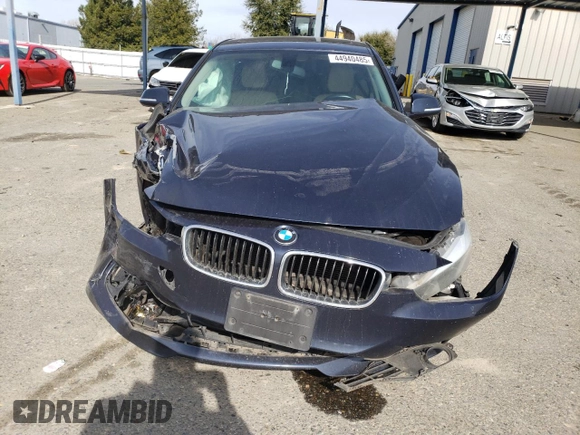 2015 BMW 3 Series 328i xDrive z VIN WBA3B3C53FF545726, wystawiony jako Copart lot #44940485 z przebiegiem Nie podano mil oraz Szkoda całkowita • Salvage title. Historia ofert i sprzedaży dostępna na DreamBid. Obrazek 5.