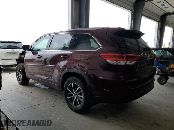 2017 Toyota Highlander XLE z VIN 5TDJZRFH8HS371458, wystawiony jako Copart lot #53861415 z przebiegiem 160 802 mil mil oraz Szkoda całkowita • Salvage title. Historia ofert i sprzedaży dostępna na DreamBid. Obrazek 2.