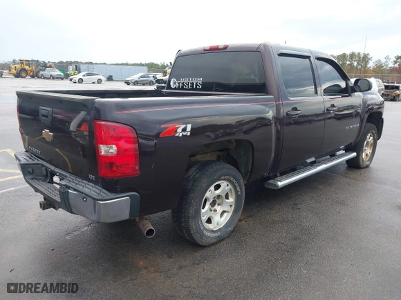 2008 Chevrolet Silverado 1500 LT w/1LT with VIN 2GCEK13J581272649, listed as a IAAI auction lot 41045998 with 198,008 mi miles. Bid and sale history available at carsss.com. Image 4.