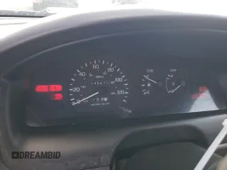 1998 Nissan Sentra XE с VIN 1N4AB41D3WC721840, выставлен на аукционе Copart как лот 71796234 с пробегом 245 670 миль миль и Списание • Salvage title. История ставок и продаж доступна на DreamBid. Изображение 9.