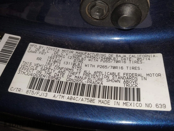 2014 Toyota Tacoma PreRunner with VIN 3TMJU4GN3EM169502, listed as a IAAI auction lot 41906608 with 1 mi miles. Bid and sale history available at carsss.com. Image 9.