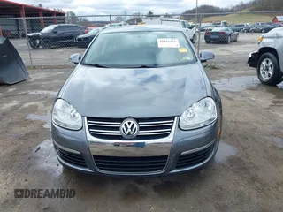 2010 Volkswagen Jetta SE with VIN 3VWRZ7AJ5AM162053, listed as a IAAI auction lot 41811153 with 141,988 mi miles and . Bid and sale history available at DreamBid. Image 12.