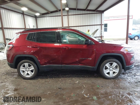 2022 Jeep Compass Latitude z VIN 3C4NJDBBXNT158865, wystawiony jako IAAI lot #41973643 z przebiegiem 11 209 mil mil oraz . Historia ofert i sprzedaży dostępna na DreamBid. Obrazek 14.