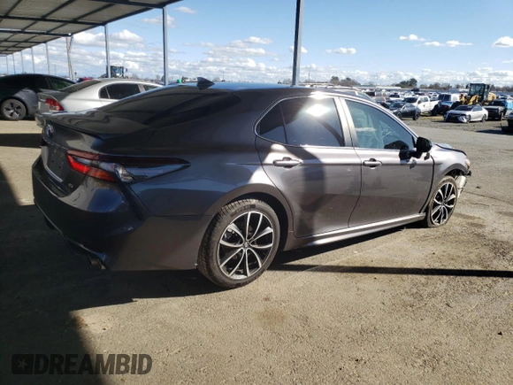 2022 Toyota Camry SE with VIN 4T1T11AK9NU016306, listed as a Copart auction lot 44449885 with 42,101 mi miles and Salvage Title. Bid and sale history available at DreamBid. Image 3.