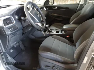 2019 Kia Sorento LX V6 with VIN 5XYPGDA53KG441436, listed as a Copart auction lot 53906935 with 116,531 mi miles and Clean Title. Bid and sale history available at carsss.com. Image 7.