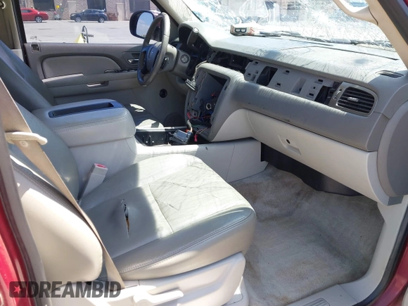 2007 Chevrolet Tahoe LS with VIN 1GNFC13J27R176900, listed as a IAAI auction lot 42115996 with Not provided miles and . Bid and sale history available at DreamBid. Image 5.
