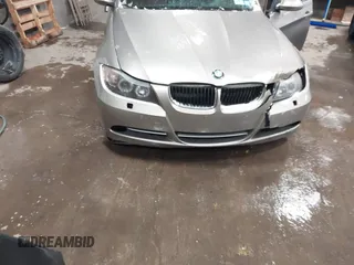 2008 BMW 3 Series 335xi with VIN WBAVD53528A253497, listed as a IAAI auction lot 41377661 with 136,677 mi miles. Bid and sale history available at carsss.com. Image 6.