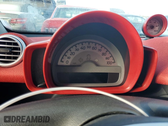 2015 Smart fortwo with VIN WMEEK9AA7FK832753, listed as a Copart auction lot 76957204 with Not Provided miles and Non Repairable. Bid and sale history available at DreamBid. Image 9.