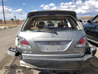 2001 Lexus RX 300 with VIN JTJHF10U610176298, listed as a Copart auction lot 50061124 with 0 mi miles and Salvage Title. Bid and sale history available at carsss.com. Image 6.