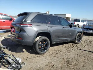 2024 Jeep Grand Cherokee Laredo X with VIN 1C4RJHAG1RC105317, listed as a Copart auction lot 46623135 with 7,597 mi miles and Salvage Title. Bid and sale history available at carsss.com. Image 3.