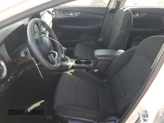 2021 Kia Forte FE with VIN 3KPF24AD6ME328078, listed as a Copart auction lot 47230145 with 83,997 mi miles and Salvage Title. Bid and sale history available at carsss.com. Image 7.