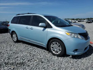 2015 Toyota Sienna XLE with VIN 5TDYK3DC5FS591662, listed as a Copart auction lot 53437195 with 169,247 mi miles and Salvage Title. Bid and sale history available at carsss.com. Image 4.