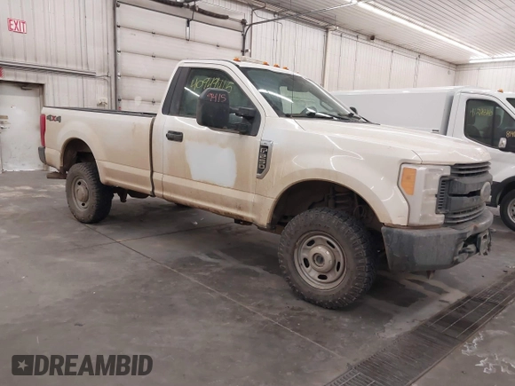 2017 Ford Super Duty F-250 SRW XLT with VIN 1FTBF2B60HED72098, listed as a IAAI auction lot 40949415 with 87,139 mi miles. Bid and sale history available at carsss.com. Image 1.