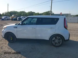 2016 Kia Soul + with VIN KNDJP3A5XG7259303, listed as a IAAI auction lot 42016974 with 93,637 mi miles. Bid and sale history available at carsss.com. Image 15.