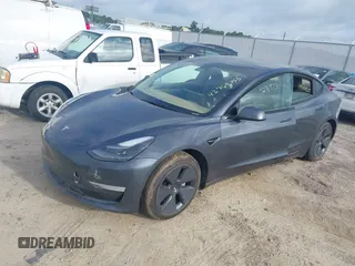 2023 Tesla Model 3 с VIN 5YJ3E1EA0PF404997, выставлен на аукционе IAAI как лот 42769755 с пробегом Не указан миль и . История ставок и продаж доступна на DreamBid. Изображение 2.