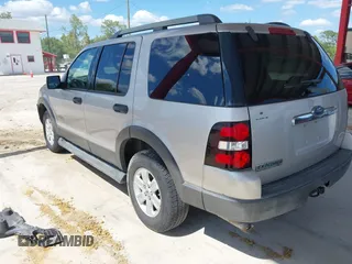 2006 Ford Explorer XLT z VIN 1FMEU73E76UB17775, wystawiony jako IAAI lot #42257304 z przebiegiem Nie podano mil oraz . Historia ofert i sprzedaży dostępna na DreamBid. Obrazek 3.