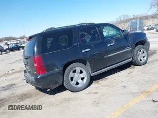 2008 Chevrolet Tahoe 1LT z VIN 1GNFK130X8J138051, wystawiony jako IAAI lot #41983344 z przebiegiem 235 811 mil mil oraz . Historia ofert i sprzedaży dostępna na DreamBid. Obrazek 4.