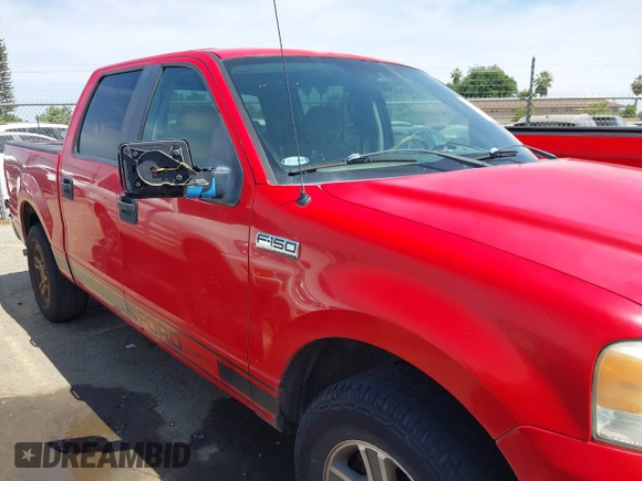 2007 Ford F-150 XLT z VIN 1FTRW12W77KC51996, wystawiony jako IAAI lot #42290348 z przebiegiem 79 969 mil mil oraz . Historia ofert i sprzedaży dostępna na DreamBid. Obrazek 13.