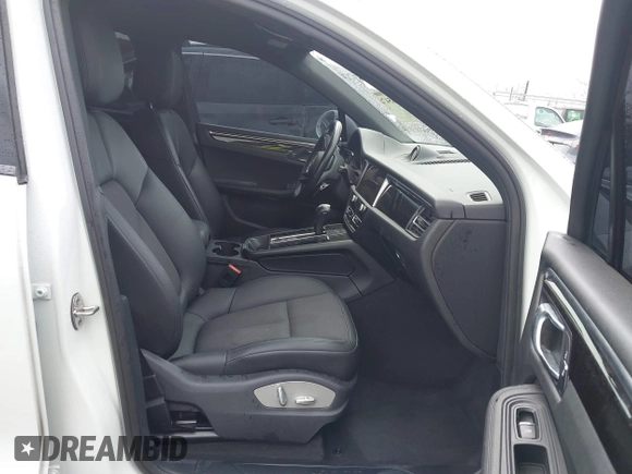 2023 Porsche Macan with VIN WP1AA2A56PLB17385, listed as a IAAI auction lot 41778547 with 25,044 mi miles. Bid and sale history available at carsss.com. Image 5.