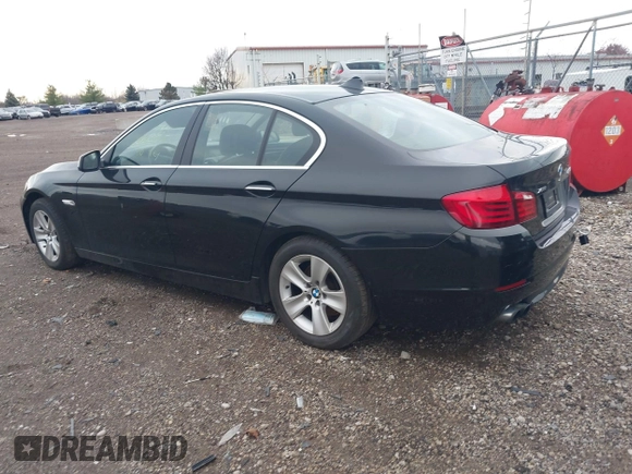 2013 BMW 5 Series 528i xDrive with VIN WBAXH5C59DDW15444, listed as a IAAI auction lot 40818314 with 114,901 mi miles and . Bid and sale history available at DreamBid. Image 3.