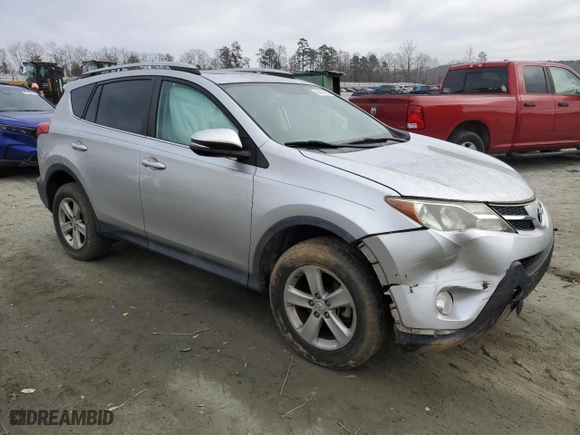 2014 Toyota RAV4 XLE with VIN 2T3WFREV0EW128260, listed as a Copart auction lot 44404595 with 90,835 mi miles and Salvage Title. Bid and sale history available at carsss.com. Image 4.